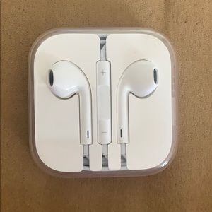 iPhone headphones for IPhone 4,5,6.